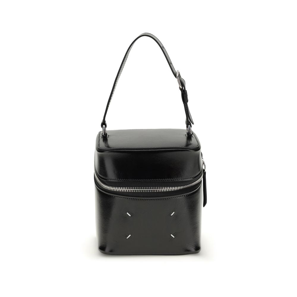The Backet in Obsidian